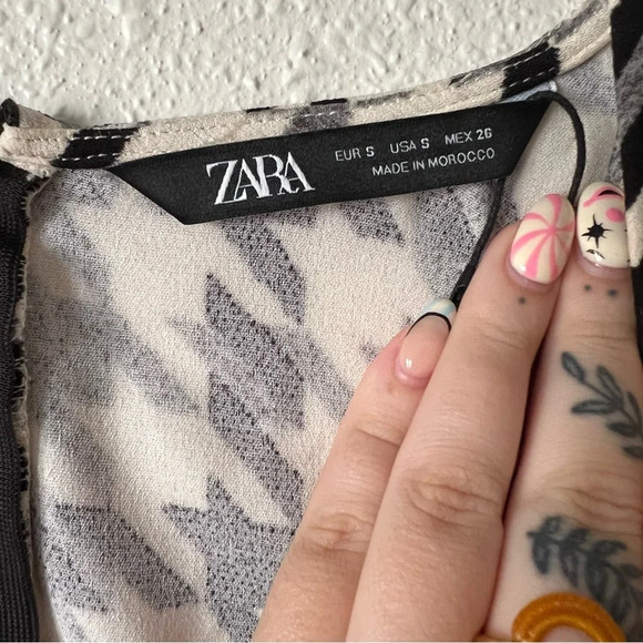 Zara Houndstooth Long Sleeve Black White Gray Mini Dress Size Small - Picture 7 of 9